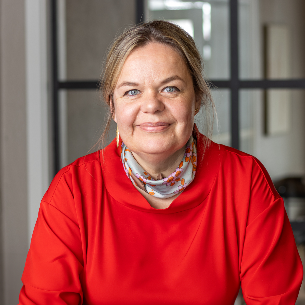 Talere: Ene Charlotte Krog