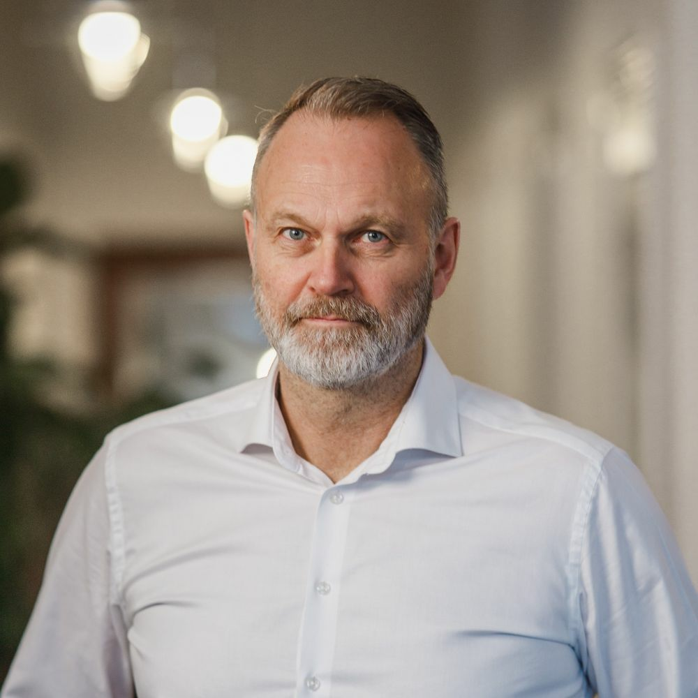 Talere: Tomas Ballisager